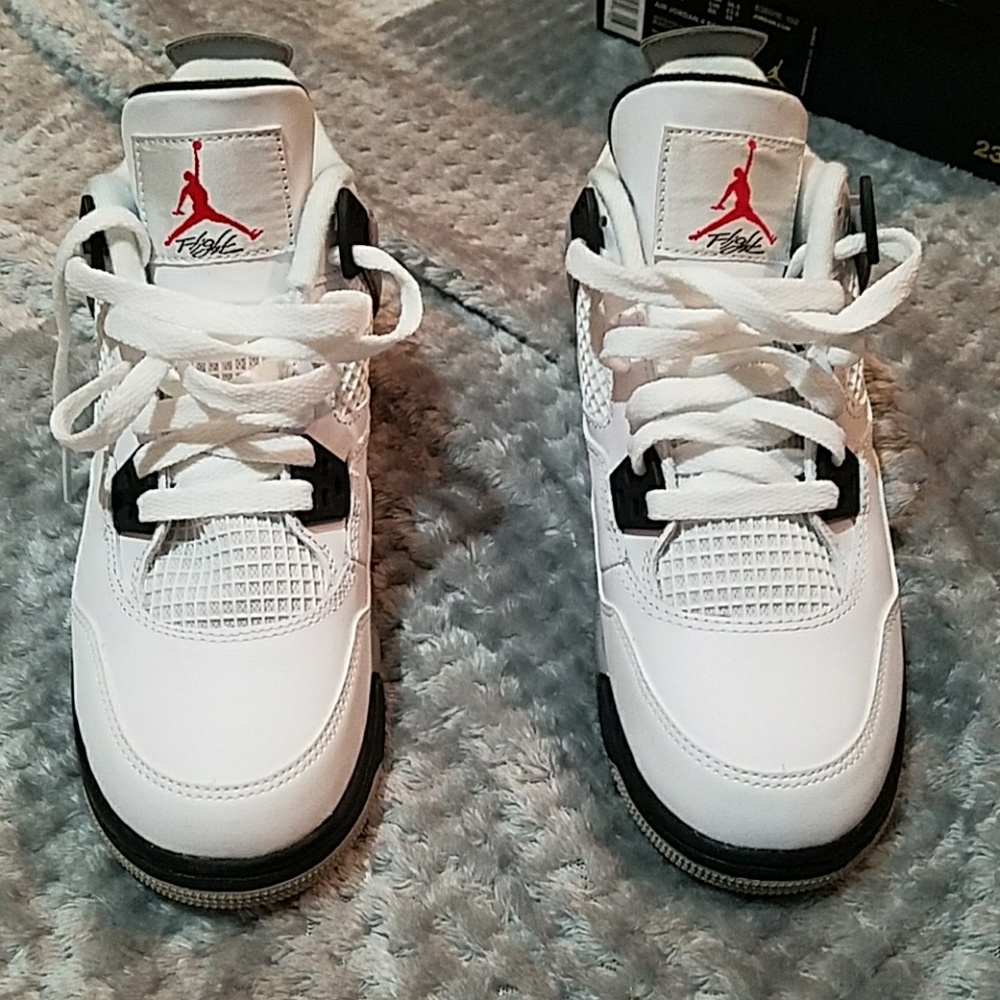 Retro 4 - image 4